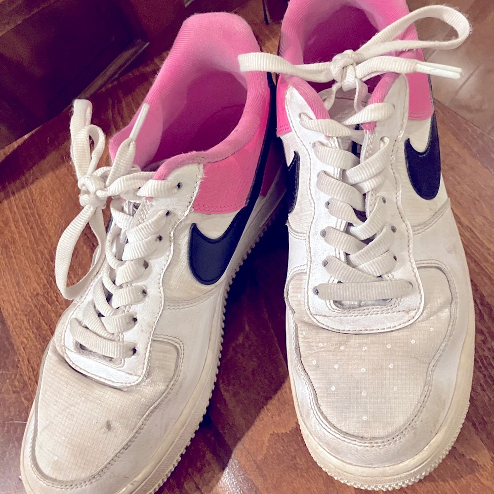 Air Jordan’s pink and black - need a cleaning